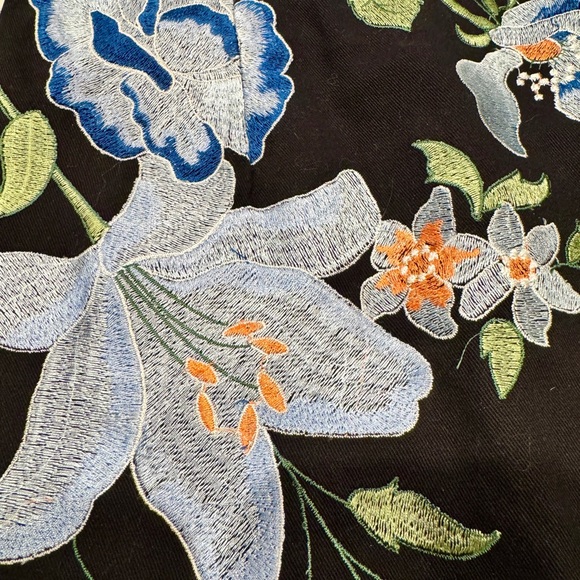 ASOS Women’s Black Blue Floral Embroidered Long Puff Sleeve Dress Size 0 NWOT - Picture 9 of 13